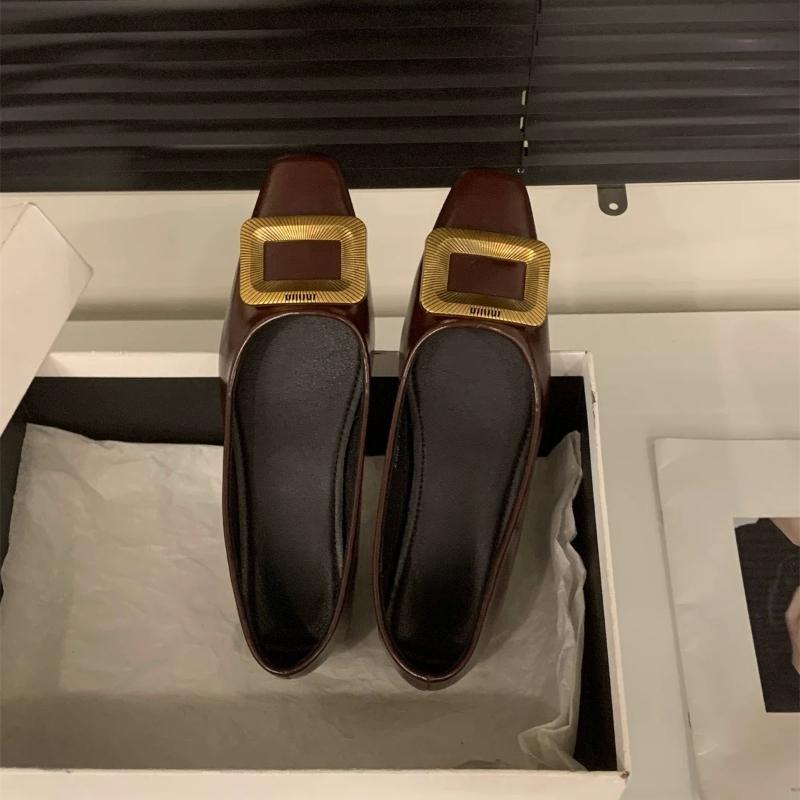 Fashion Women's Spring New Style Metal Designer Leather Waterproof Low Top Shoes 2025 Daily Home Office Shopping Flat Shoes Large Size