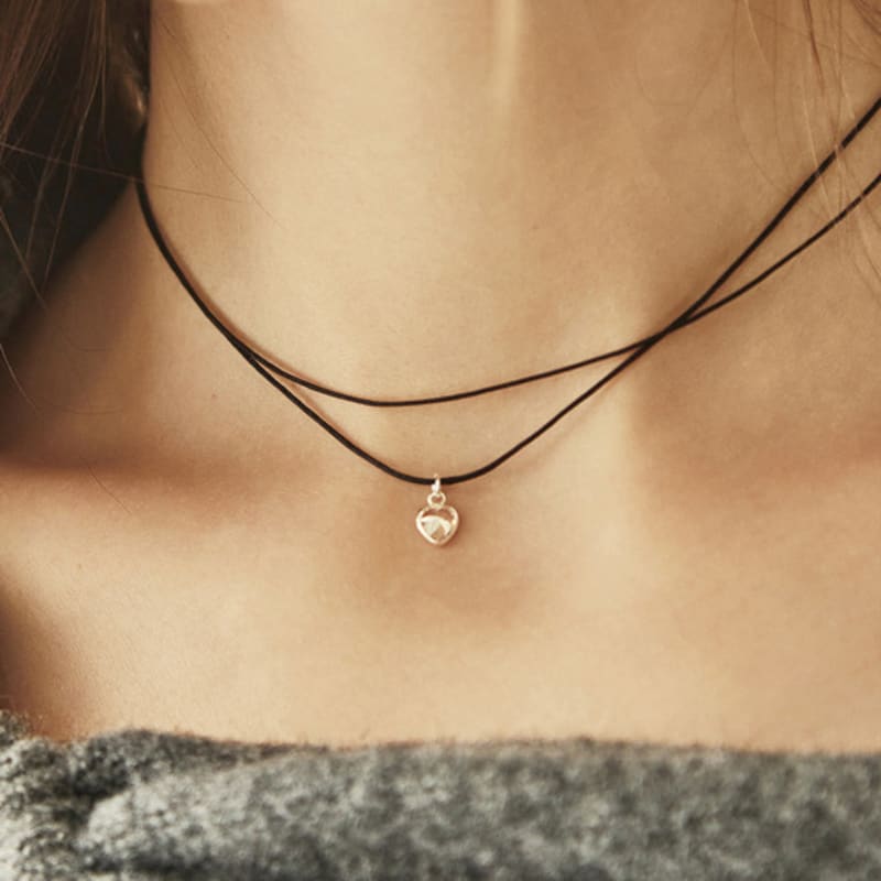

Charmy silver heart choker-necklace Silver