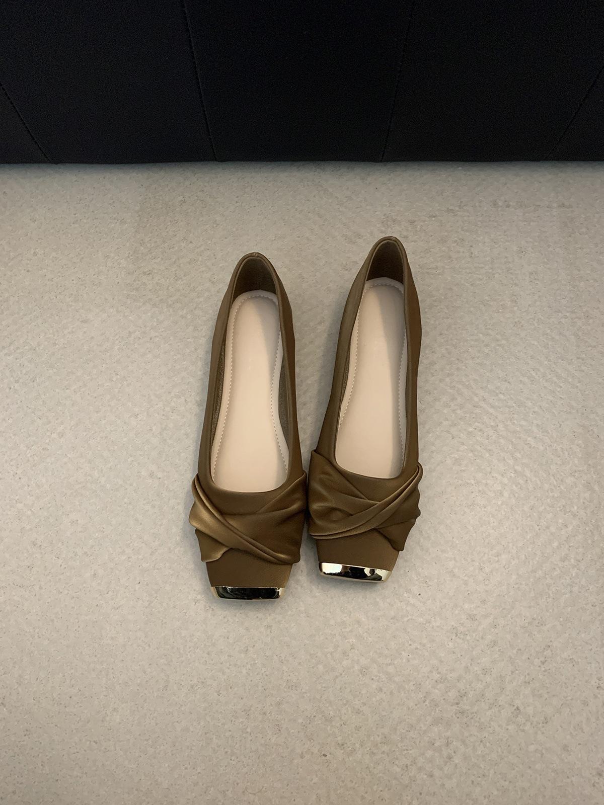 

Дизайнерские туфли с квадратным носком, плоской подошвой и низким каблуком, женские, весенне-осенние, под юбку, темпераментные, туфли бабушки 40