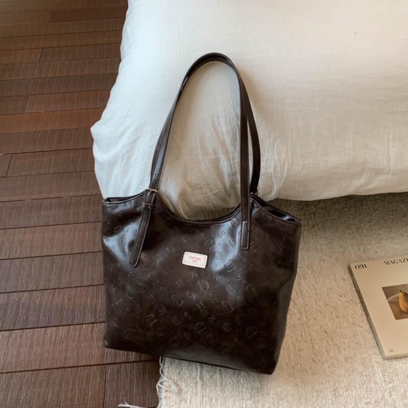 Simple retro Maillard brown bag women's 2025 new commuter large-capacity shoulder bag premium tote bag