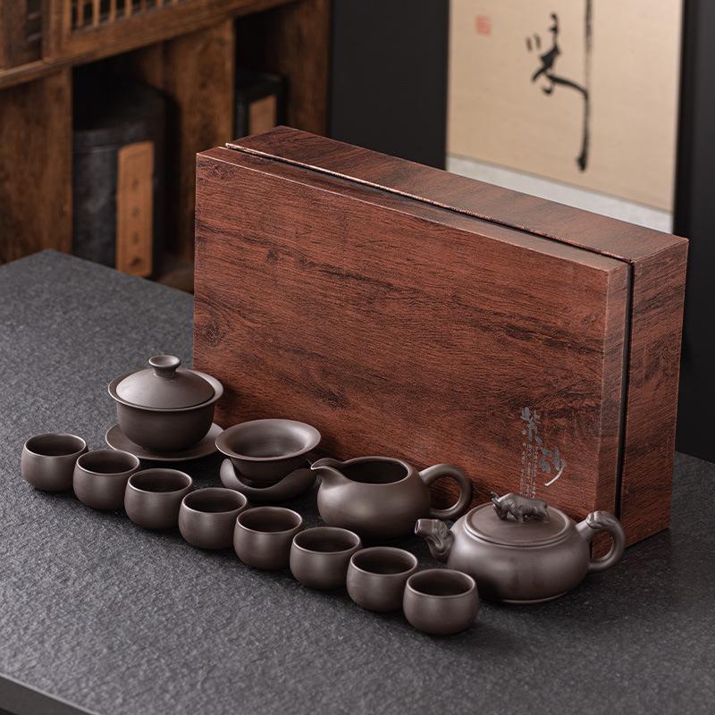 High-grade Purple Sand Kung Fu Tea Set Gift Box, a Complete Set of Ceramic Teapots, Teacups, Tea Ceremony Business Commemorative Gifts