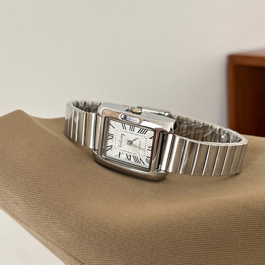 Hong Kong Style Medieval Niche Rectangular Watch Women'S Simple Bamboo Chain Temperament Light Luxury Leisure Commuter Style Women'S Watch