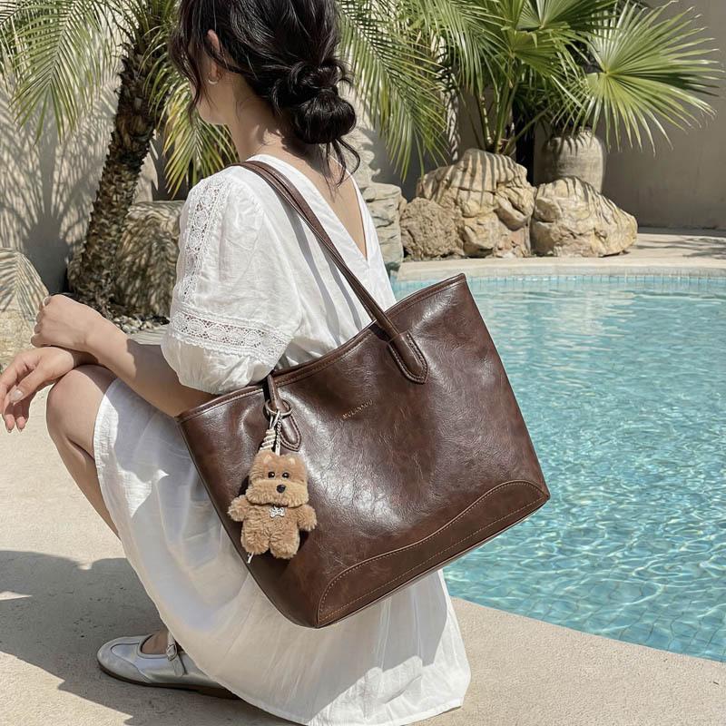 Large-capacity Bag - Stylish and Sophisticated Single-shoulder Backpack for Daily Commuting Tote Bag