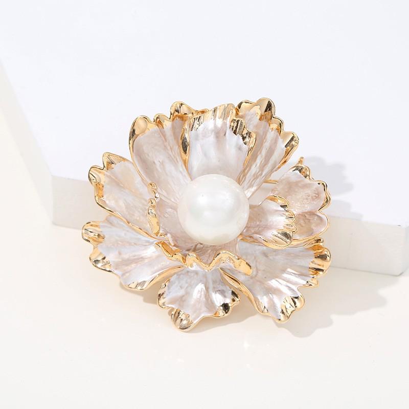 Broche Pivoine Chinoise Élégante: Corsage de Perles Haut de Gamme pour Manteaux, Cheongsams et Hanfu