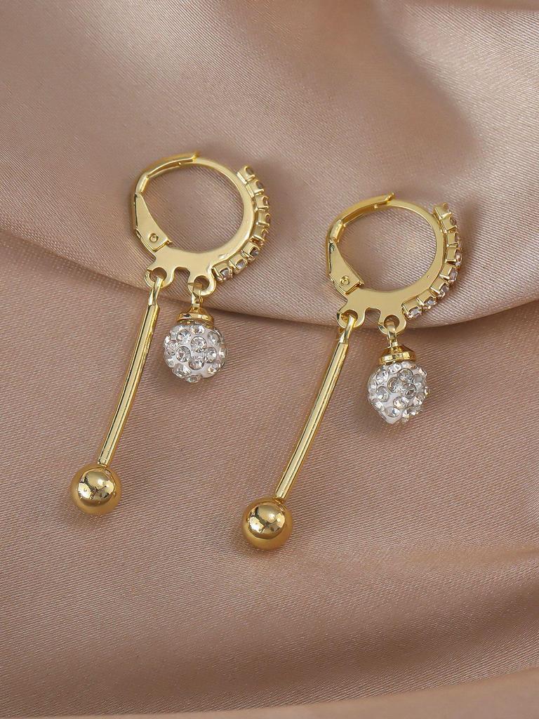 Eco-Friendly Sparkly Rhinestone Geometric Sphere Earrings - Elegant, Light Luxury Design, Trendy and Exquisite Ear Jewelry.