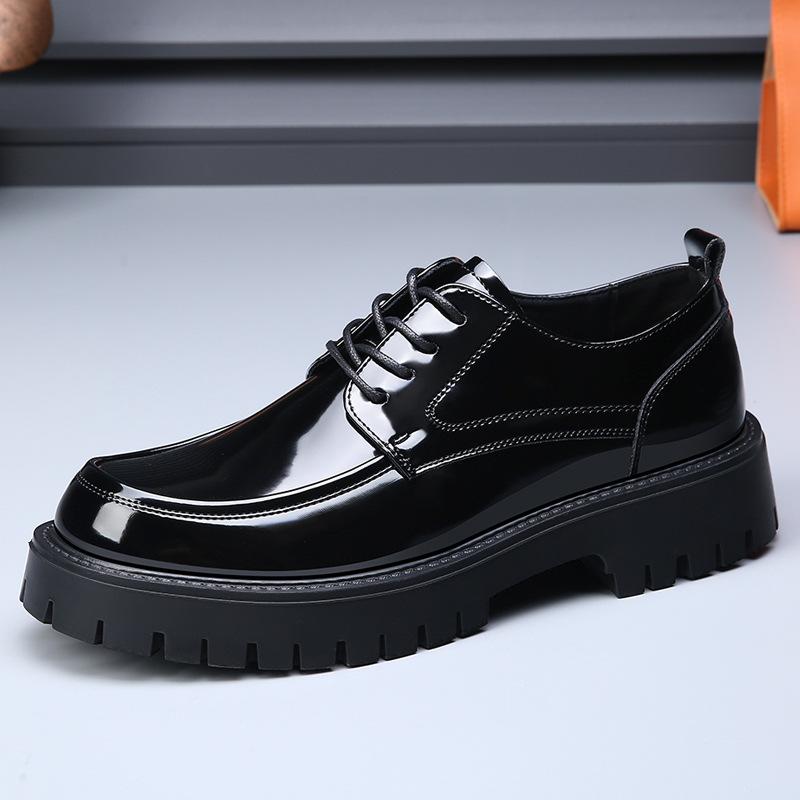 Spring and Summer New Breathable Men's Big Head Leather Shoes Platform Sole Patent Leather Glossy Business Casual Shoes Hairstylist Trendy Shoes
