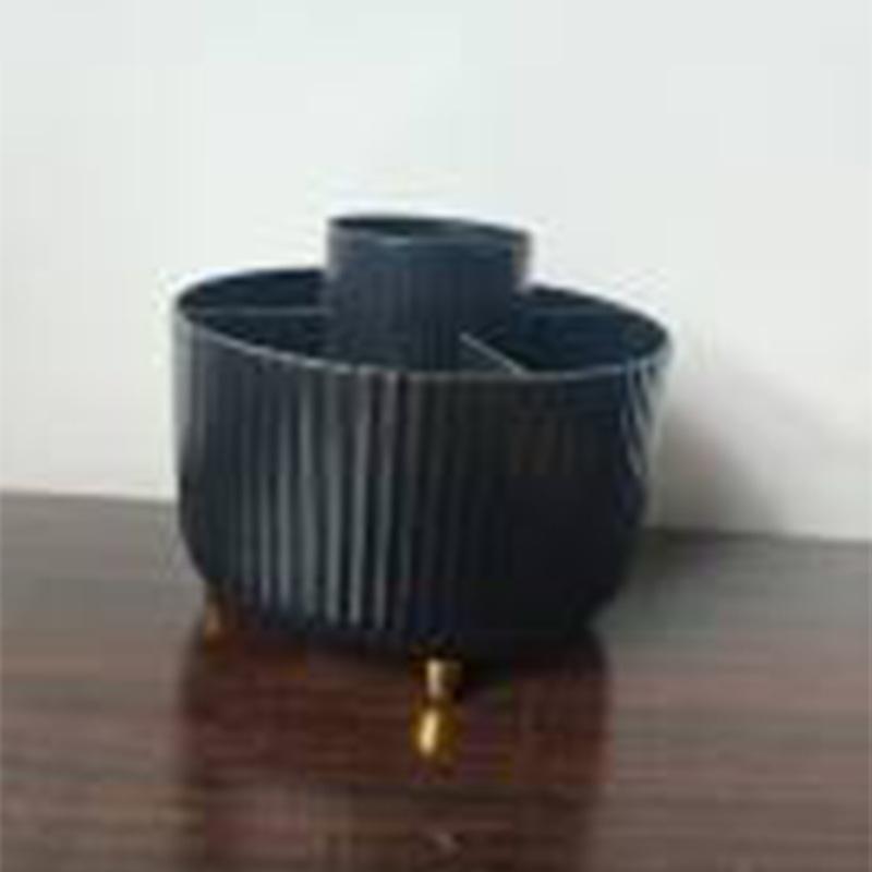 Multifunctional Rotating Pen Holder & Cosmetic Storage Box - Light Luxury Round Organizer for Makeup Brushes & Desktop Essentials, Large Capacity.