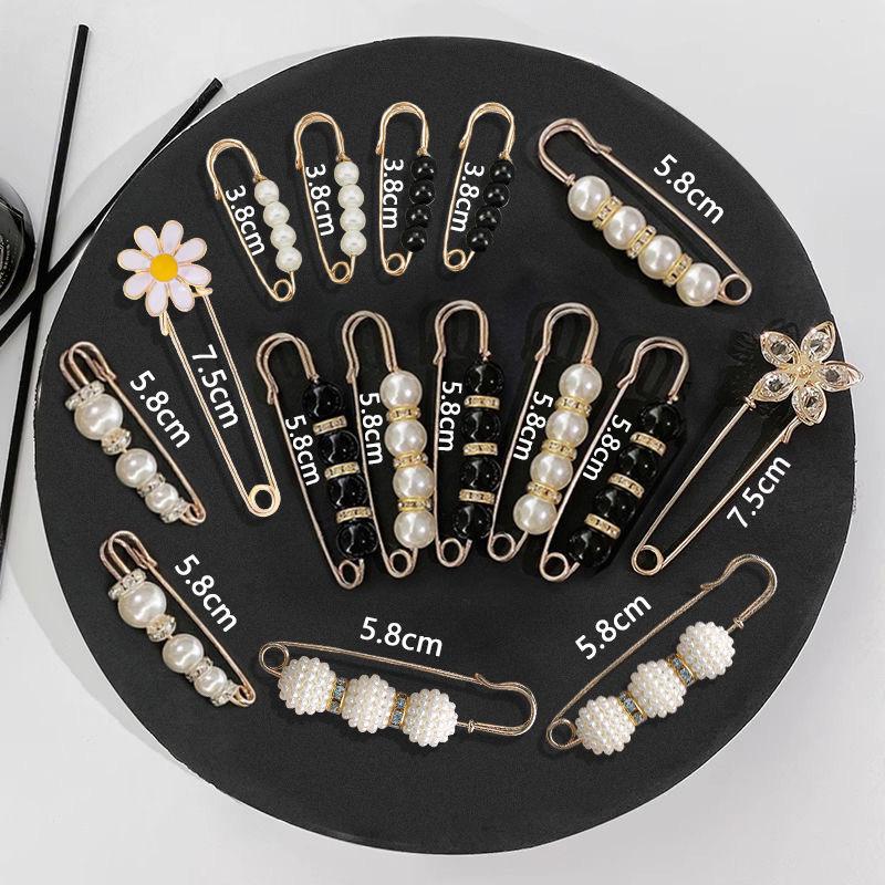 Elegant Pearl Flower Brooch for Women - Anti-Exposure Clothing Pin Accessory