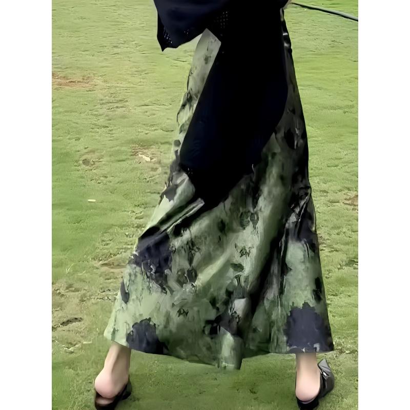 

Womens Green Tie Dye Velvet Mid Length Skirt M зелёный