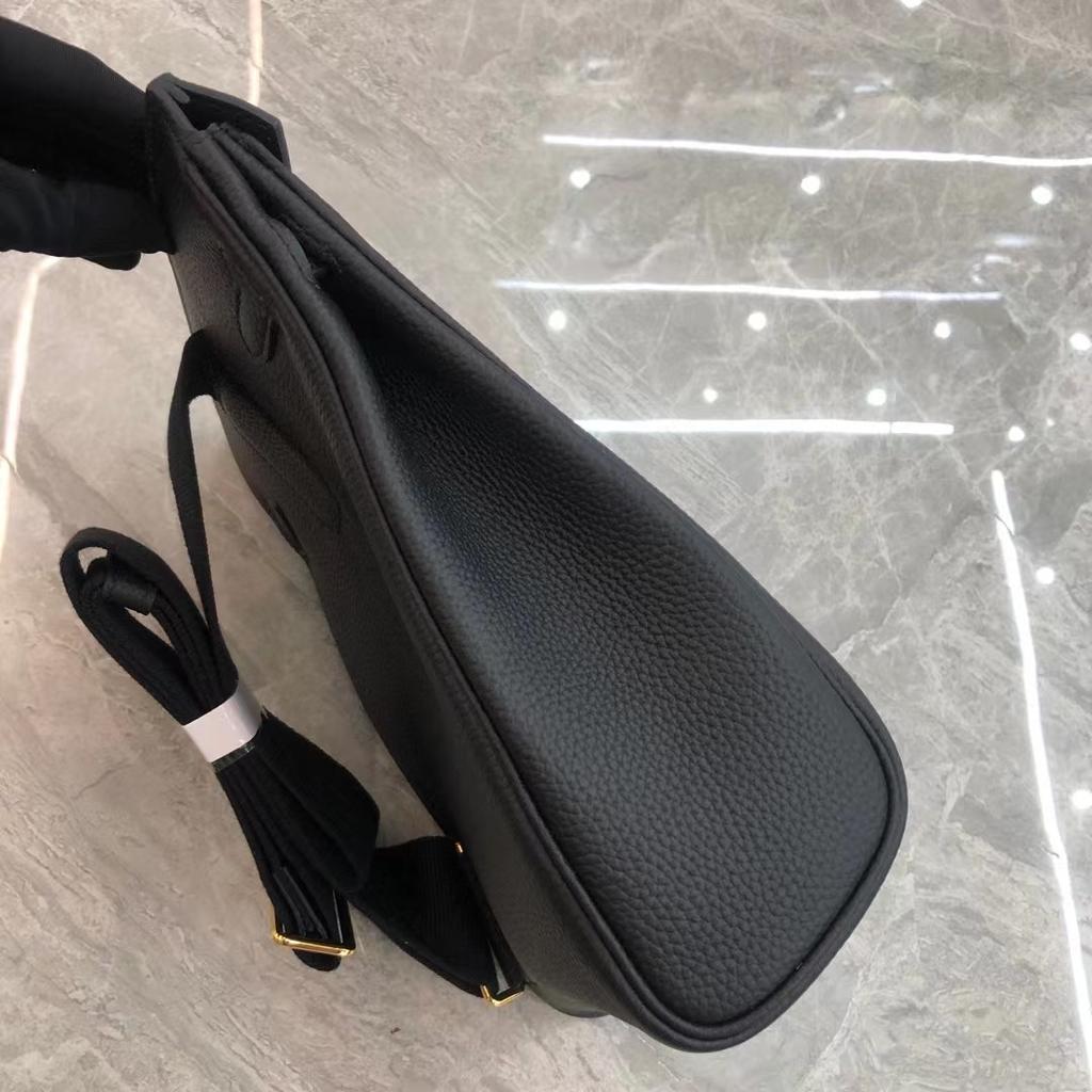 2025 New Kelli Breast Bag Fashionable Mini Simple Lychee Pattern Togo First Layer Cowhide Single Shoulder Women's Leather Bag