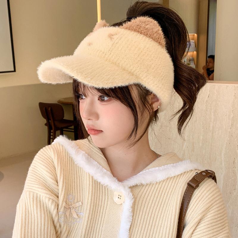 Korean Version of Autumn and Winter New Hat for Women Cute Cat Knitted Wool Hat Small Fresh Winter Warm Duck Tongue Cap