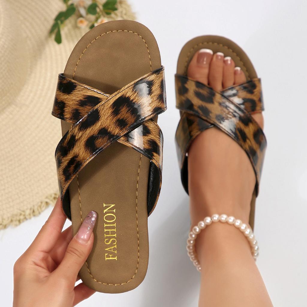 Fashion Summer New Round Head Comfortable Fish Mouth Beach Casual Slippers Fashionable Elegant Lightweight Flat Slippers for Women