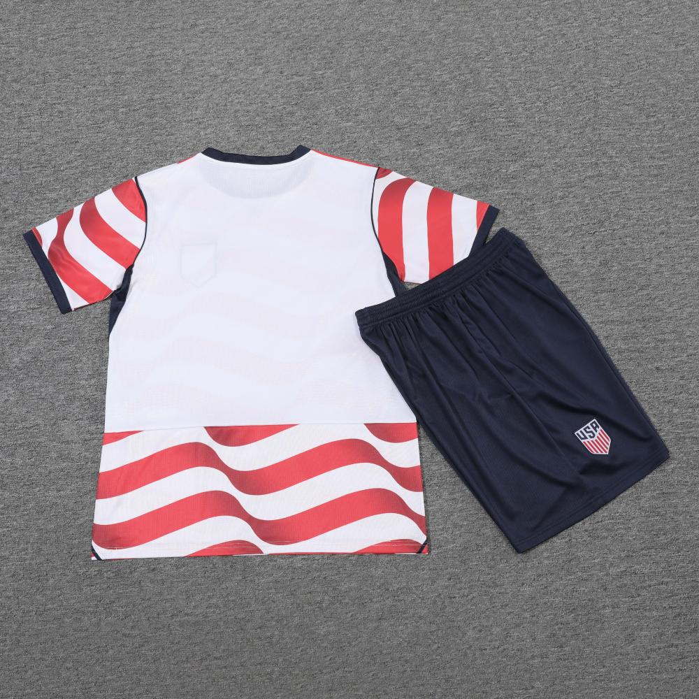 Completo Sportivo Casual a Manica Corta - Maglia da Calcio Uomo USA 2026 Casa