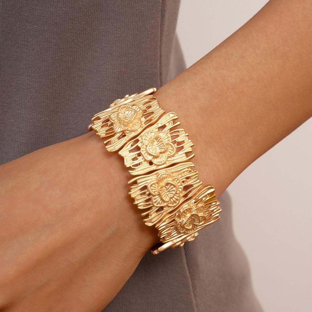 Flower Zinc Zinc Alloy Metal Wide Bangle Hollow Exaggerated Bracelet Creative Metal Cuff Bangles  Lady