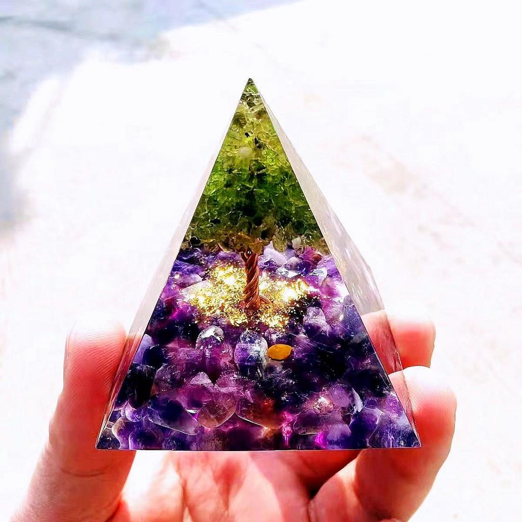 Crystal Stone Pyramid Resin Decor: Home, Office, Car Ornaments
