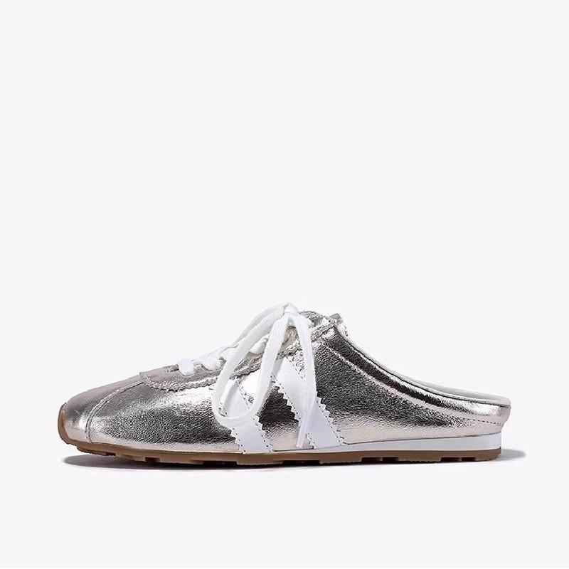 

Серебряные тапочки в пол-упаковки для женщин, новинка 2025 года, ленивые, с одной педалью, без каблука, с плоской подошвой, немецкие тренировочные туфли Forrest Gump 35 серебряный