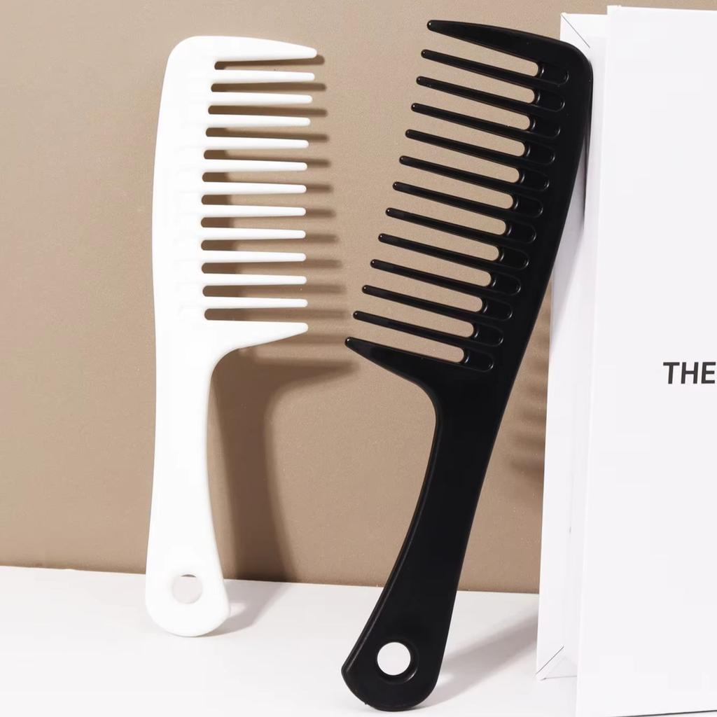 Wide tooth anti-static plastic comb,ergonomic handle,plastic bristle combing comb,suitable for various hair types