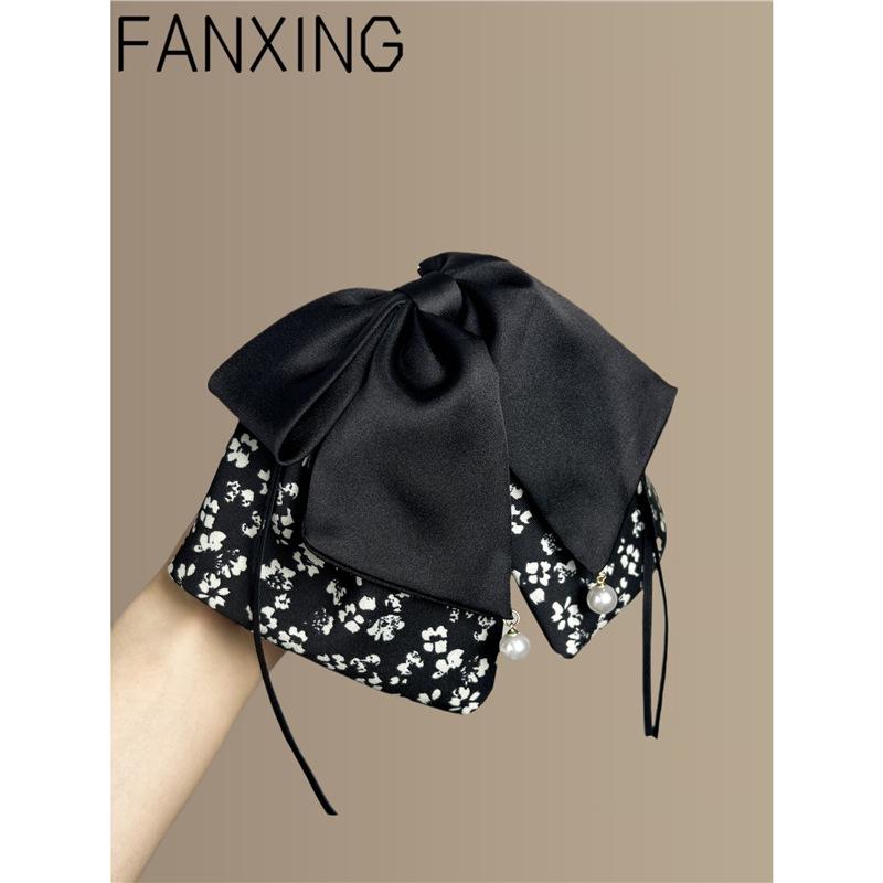 Retro Chinese Ribbon Bow Hairpin: Elegant Half-Tie Headdress Accessory