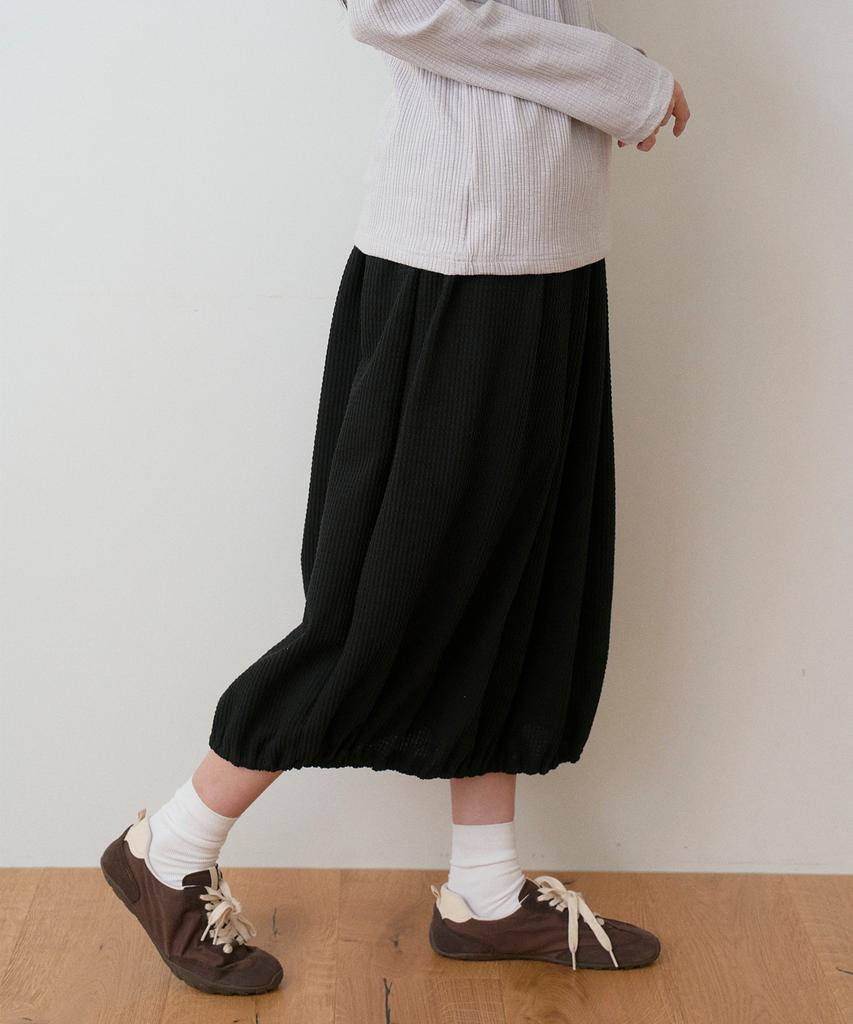 Sayu Seersucker Balloon Long Skirt Black