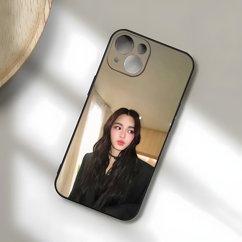 LingLing Kwong Phone Case For IPhone 17 Pro Max 15 Pro 16 14 Plus 12 13 Mini 11 Pro Shockproof Soft Cover