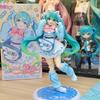 New  Hatsune Miku - Cat Eat Ver. -Kawaii Fashion Scene Model Collection Desk Toy Collectible Lovely Action Figure Birthday Gift
