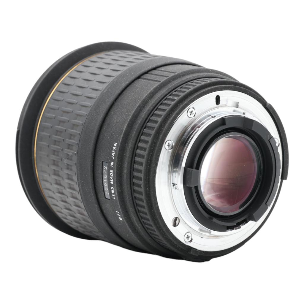 SIGMA 28mm EX DG ASPHERICAL MACRO prime lens for F1.8 wide-angle Nikon, full-frame compatible.