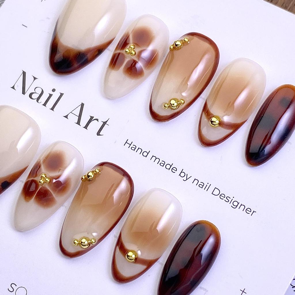 Elegant Brown Gradient Press-On Nails with Gold Beads – Autumn/Winter Luxury Style
