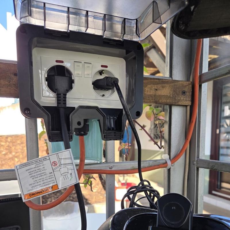 Waterproof and Dustproof Double European Socket with Integrated Switches and Indicators for Outdoor Safety