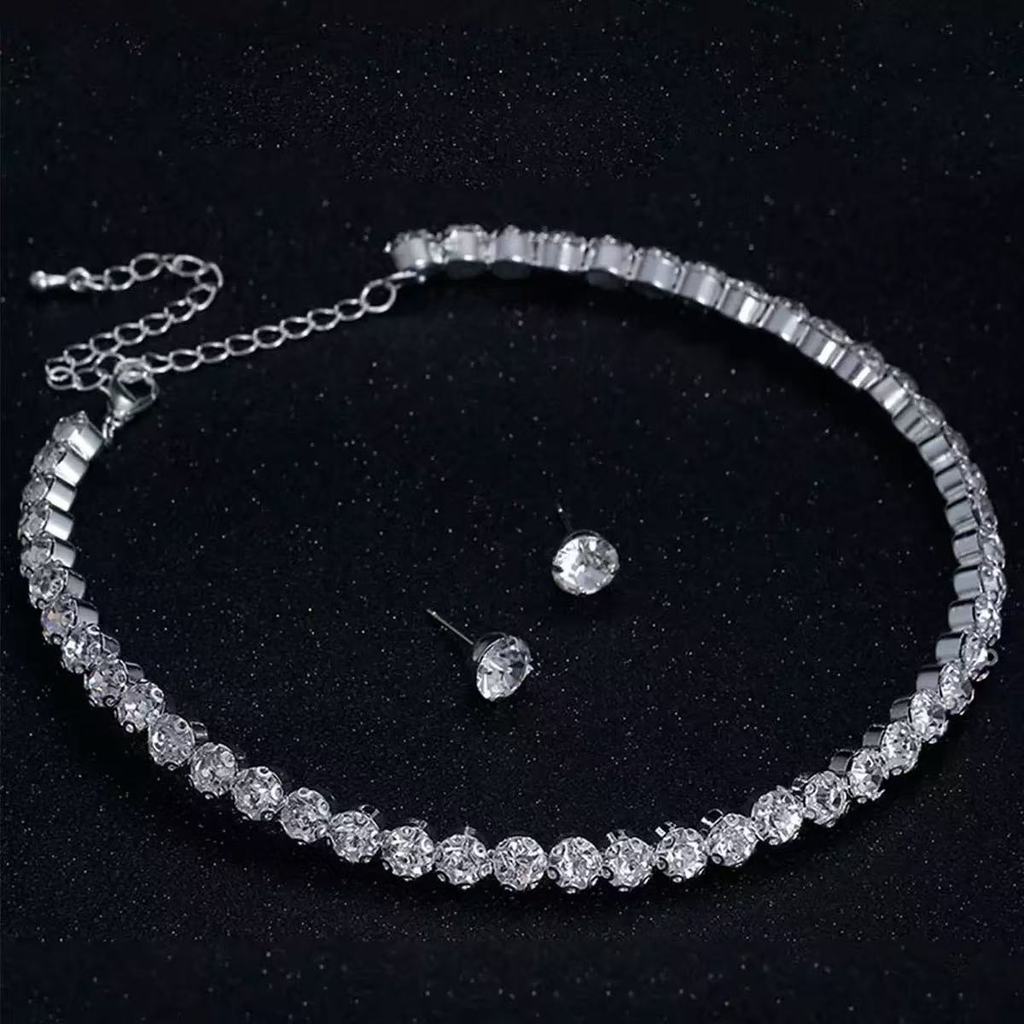 Elegant Geometric Necklace Set For Women With Crystal Pendant For Evening Parties