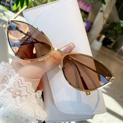 New Fashionable Personalized Small Frame Sunglasses Women Metal Cat Eye Eyeglasses Versatile UV Resistant Glasses UV400 Eyewear