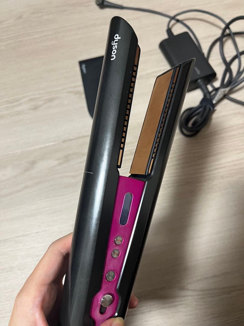 

[USED] Dyson Cordless Hair Straightener in Black and Pink