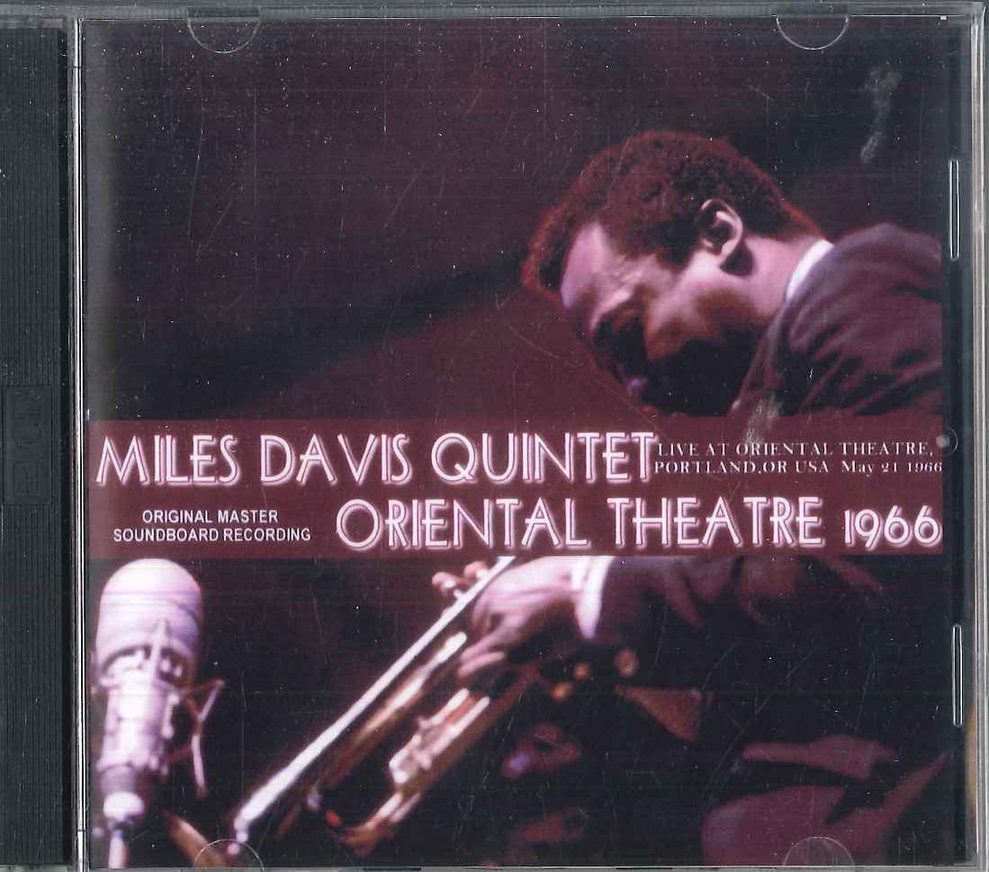 

CD MILES DAVIS QUINTET - Orinental Theatre 1966 70753 NOT ON LABEL Non Japan Jazz Used