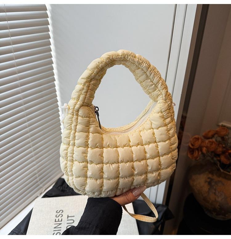 Retro versatile cloud bag new pleated dumpling bag shoulder messenger bag versatile portable shoulder bag
