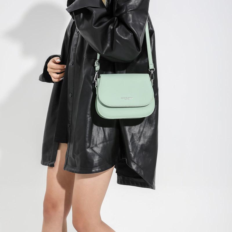Stylish Minimalist Crossbody Bag 2023 Fall Trendy Pu Leather Saddle Bag For Women