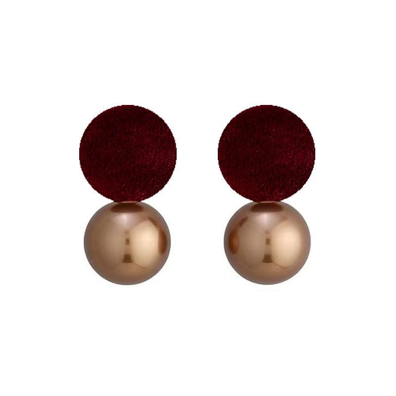 Premium Champagne Pearl Stud Earrings Women'S Niche Retro Personalized Flocking Earrings Simple And Versatile Temperament Fashion Earrings
