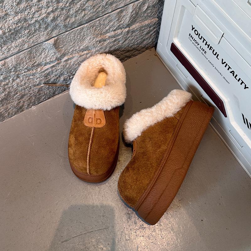 Leather Foam Bottom Snow Boots Women's 2025 Winter New Thermal Cotton Shoes Covered with Ancient Boots Tide