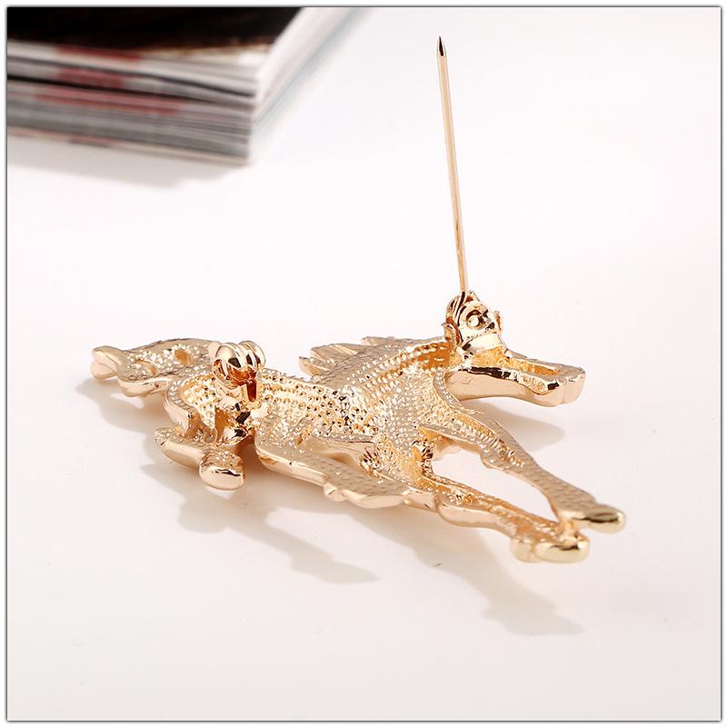 Zodiac Horse Brooch - European & American Fashion Lapel Pin Jewelry