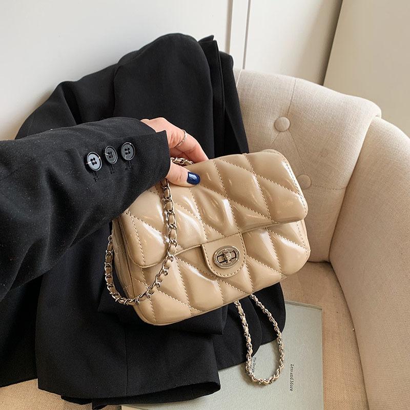 

Высококлассная маленькая сумка женская 2025 новая трендовая и модная женская сумка через плечо, текстурная ромбовидная сумка-мессенджер на цепочке в иностранном стиле хаки