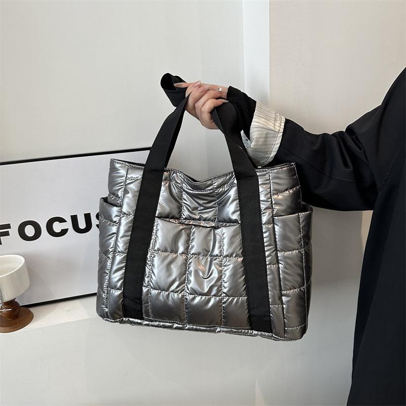 Winter Große Kapazität Damen Handtaschen Vento Marea Space Gepolstert Damen Schultertaschen Schwarz Designer Nylon Baumwolle Warm Tote Uni