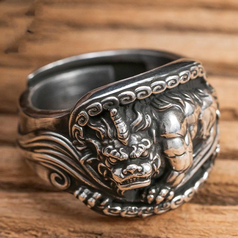 Ethnic Style Pixiu Ring for Men, Domineering and Trendy, Aged and Dyed Black Craft, Creative Index Finger Ring