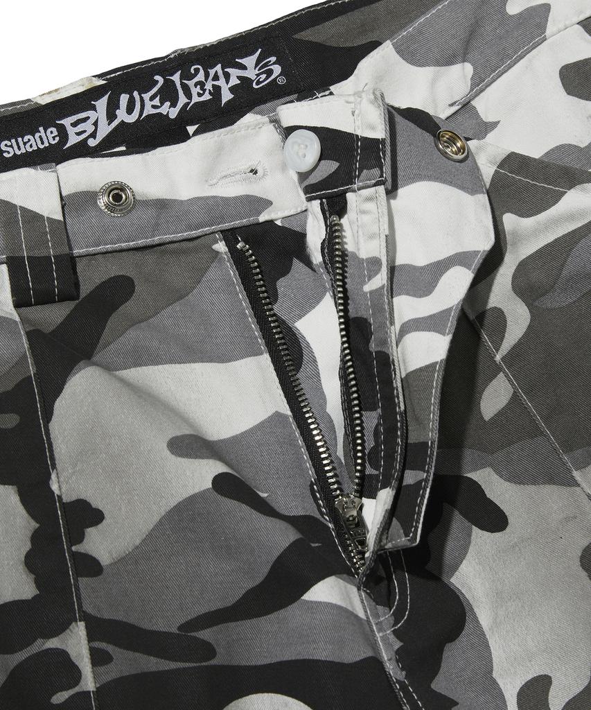 Seuweideu Wide Cargo Shorts [White Camo]