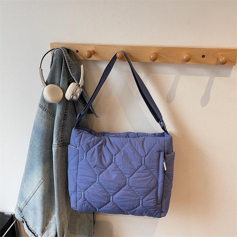 Casual Large-capacity Cotton Bag Women's Autumn and Winter New Fashion Diamond Tote Bag Shoulder Messenger Bag