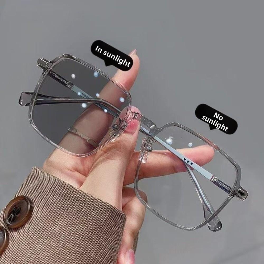Große Rahmen UV-beständige Brille Klassischer Kastenrahmen Intelligente Farbwechselbrille Innenbereich