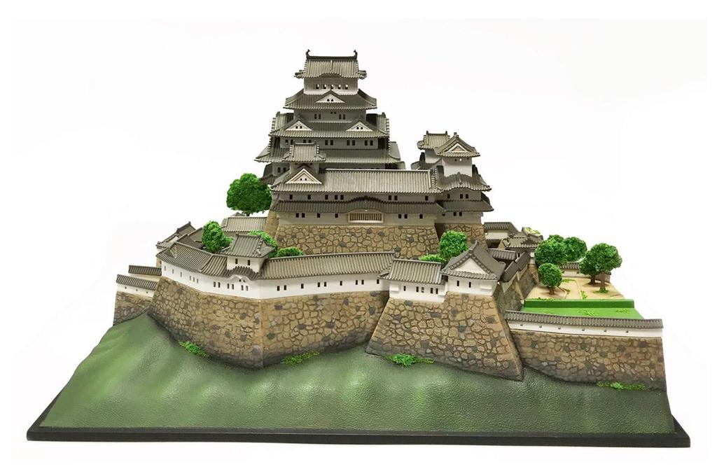 Doyusha Scale Plastic Model of Famous Heisei Himeji Castle Egret 1/500 Japan's Castle, (White Castle)