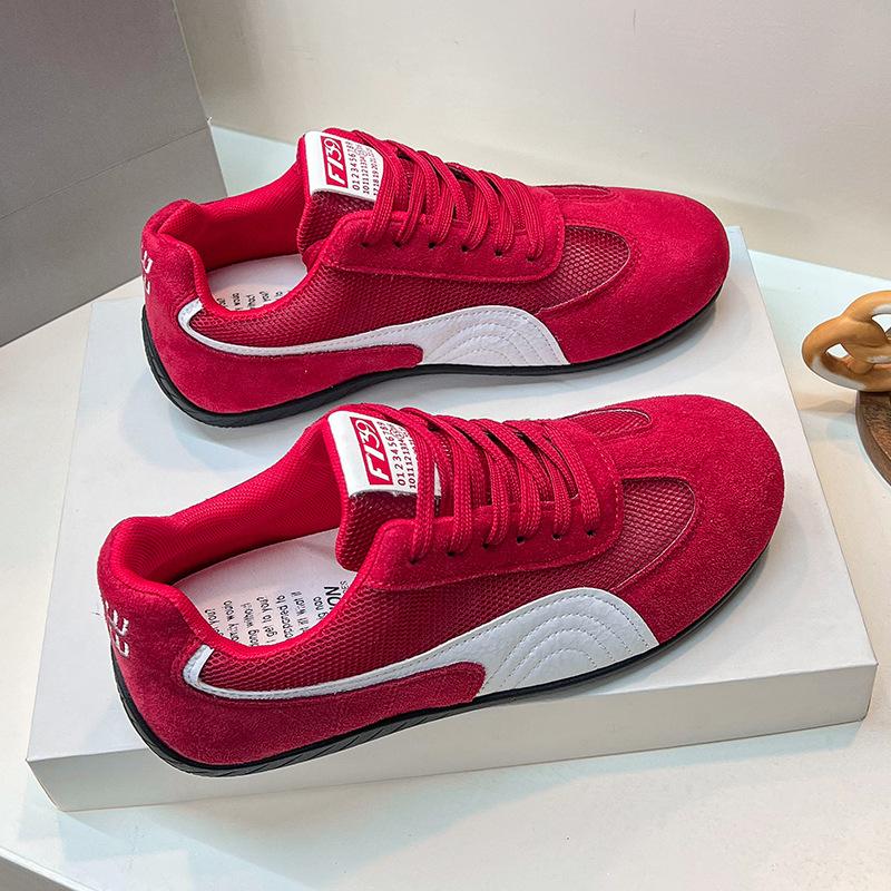 

Простые немецкие тренировочные туфли женские лето 2025 новые на плоской подошве модные универсальные повседневные одинарные туфли ретро повседневная спортивная обувь 40 красный