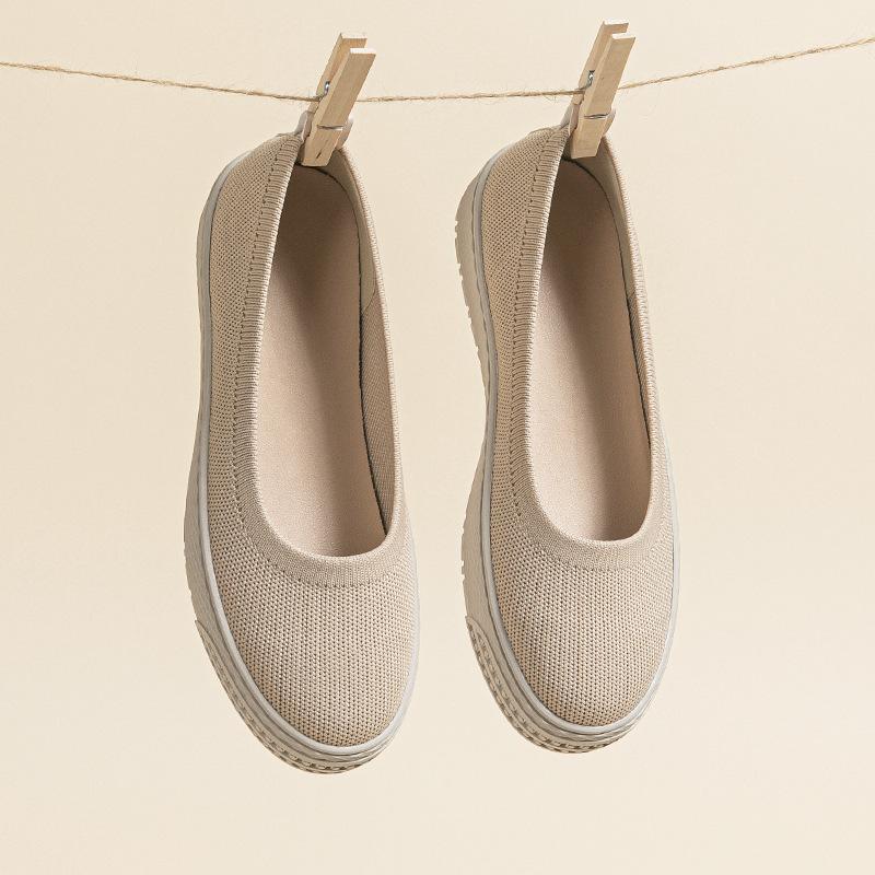 

Мода НОВАЯ женская обувь для ходьбы Однотонная обувь для всех возрастов Slip On Удобная женская обувь на платформе Модные туфли-лоферы Повседневная летняя обувь 35(Foot22.5cm) абрикосовый