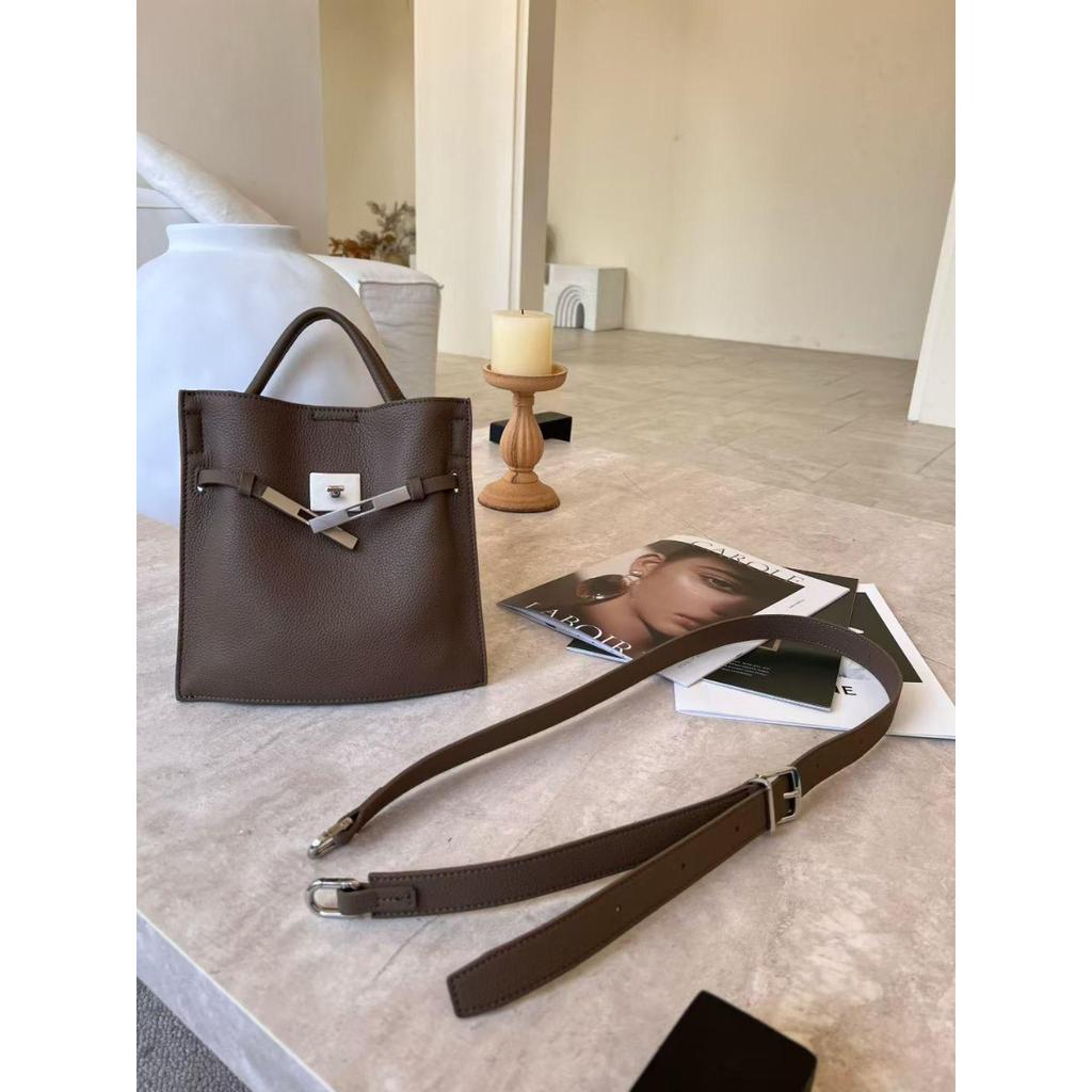 2026 New First-layer Cowhide Bucket Bag Women's Versatile Niche Medieval  Bag Exquisite Hand Carry Messenger Small Tote Bag