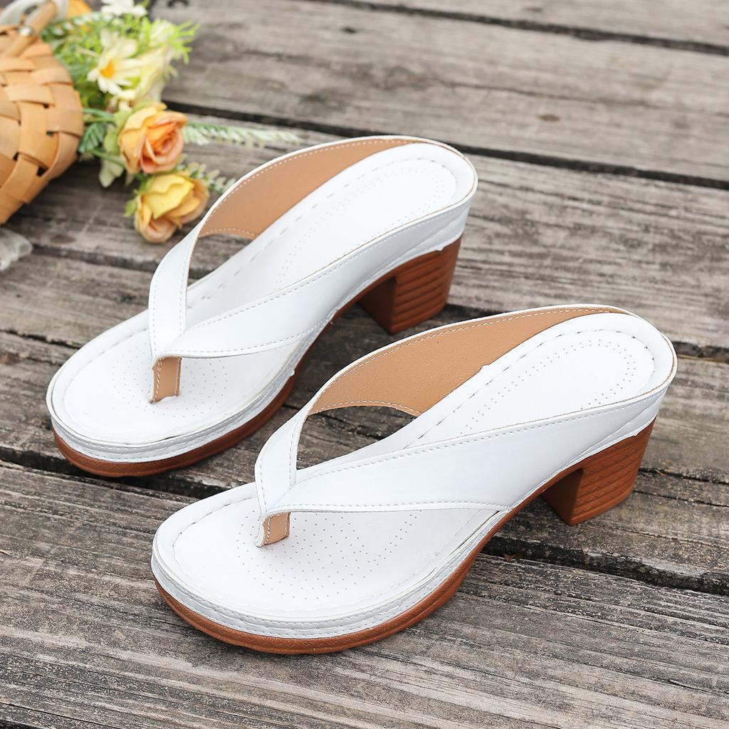 Summer new European and American large size pinch foot thick high heel cool slippers beach sandals