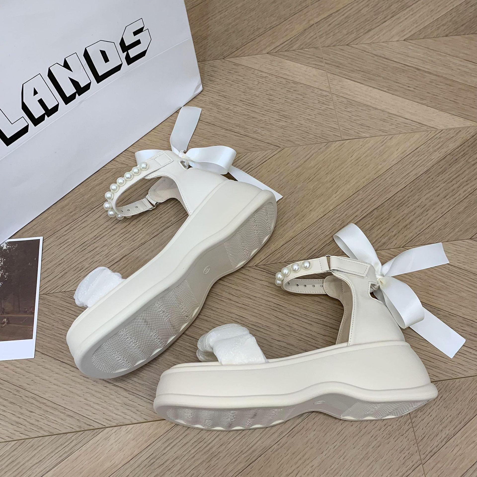 

French sandals women s summer 2025 new Internet celebrity explosion lightweight high-value fashion versatile sandals women s skirt 40 бежевый