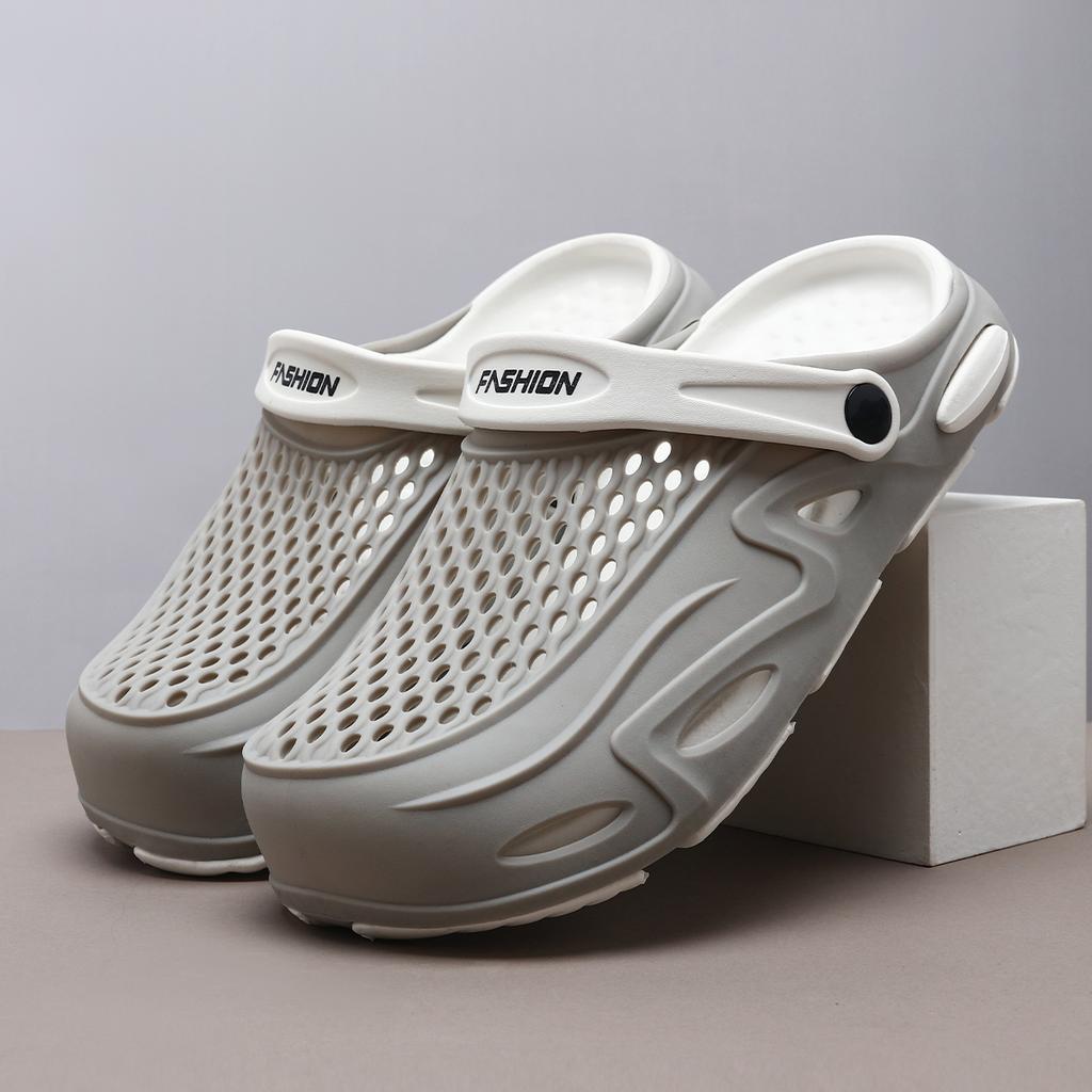 Fashion Flat Sandals Men Shoes 2025 Slippers Men Garden Platform Sandals Man Summer Sandals Male Sneakers Outdoor Flip Flops Home Clogs